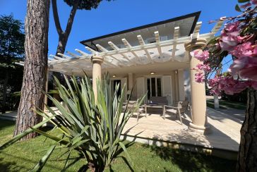 Foto Villa Rif.AF002 in affitto-stagionale situato a Forte dei Marmi