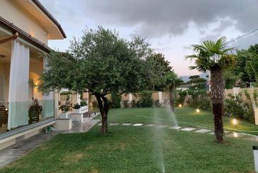 Foto Villa Rif.AF478 in affitto-stagionale situato a Forte dei Marmi